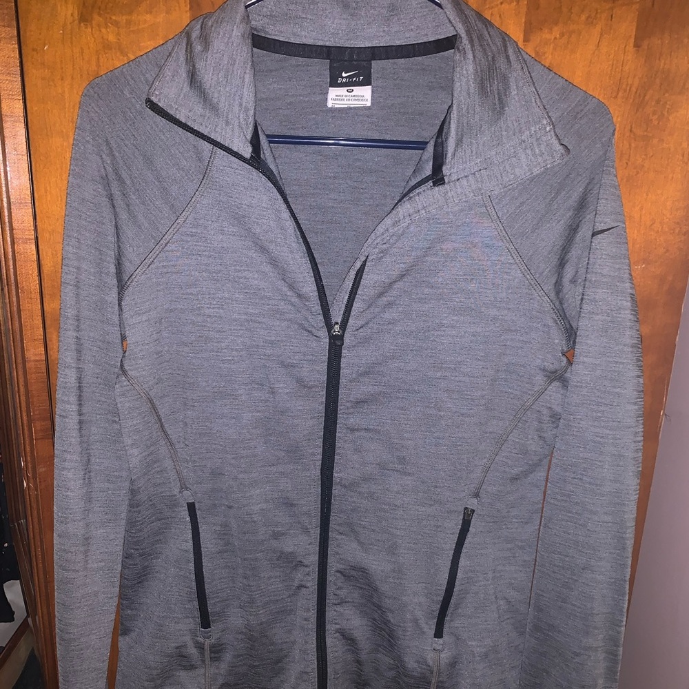 NIKE DRY FIT JACKET